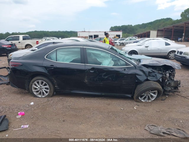 Toyota CAMRY LE 2024 4T1C11AK5RU852474 Image 13