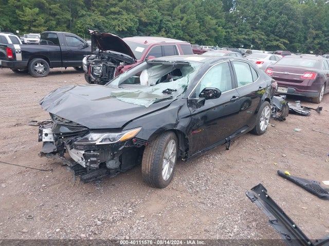Toyota CAMRY LE 2024 4T1C11AK5RU852474 Image 2