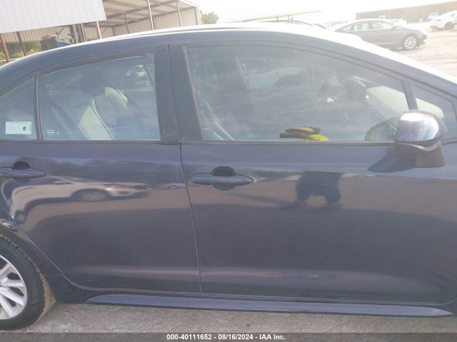 Toyota COROLLA LE 2022 5YFVPMAE1NP362421 Image 13