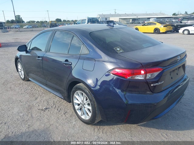 Toyota COROLLA LE 2022 5YFVPMAE1NP362421 Image 3
