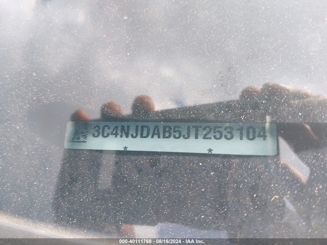 3C4NJDAB5JT253104 Jeep Compass Sport 4x4