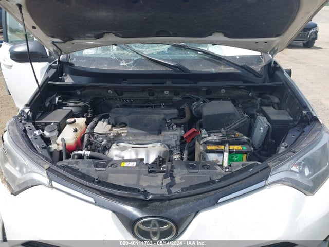 Toyota RAV4 LE 2018 JTMBFREV8JJ742528 Image 10