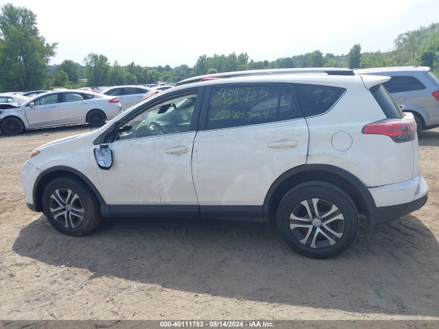 Toyota RAV4 LE 2018 JTMBFREV8JJ742528 Image 14