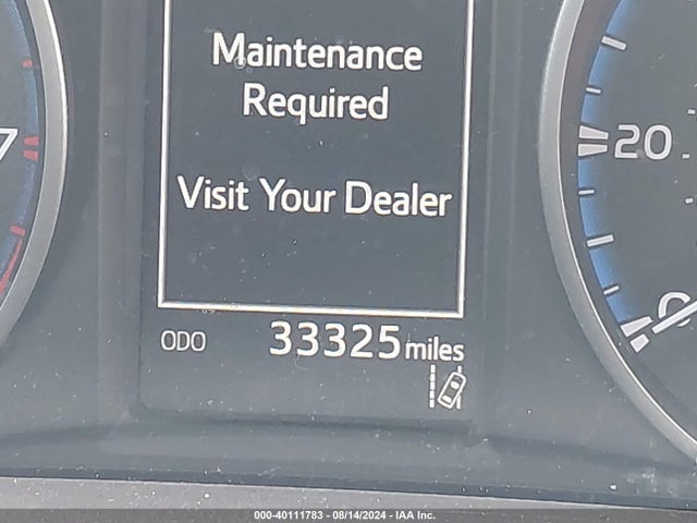 Toyota RAV4 LE 2018 JTMBFREV8JJ742528 Image 15