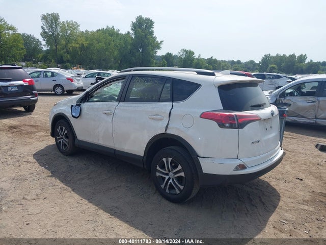 Toyota RAV4 LE 2018 JTMBFREV8JJ742528 Image 3