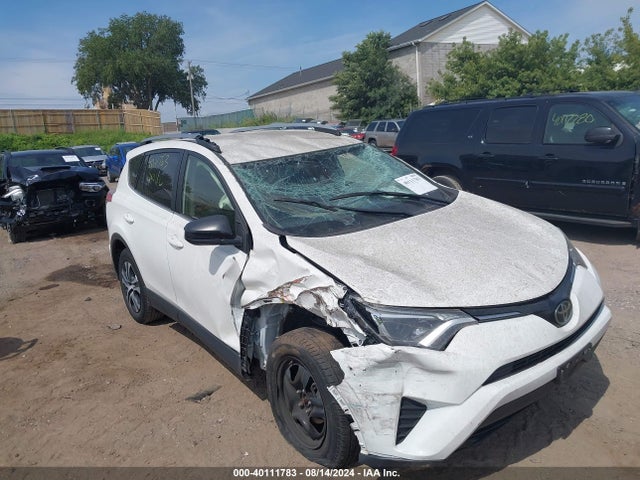 Toyota RAV4 LE 2018 JTMBFREV8JJ742528 Image 6