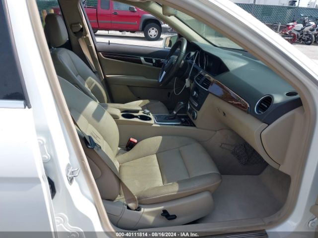 WDDGF4HB4ER317833 Mercedes-Benz C 250 Luxury/sport