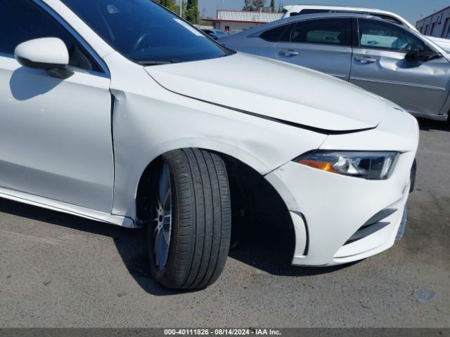 W1K3G4EB2NJ339540 Mercedes-Benz A 220