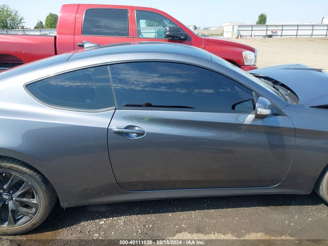 Hyundai Genesis 3.8 Base 2016 KMHHT6KJ3GU134793 Image 13