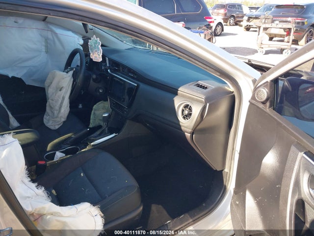 Toyota COROLLA LE 2018 5YFBURHE7JP803428 Image 5