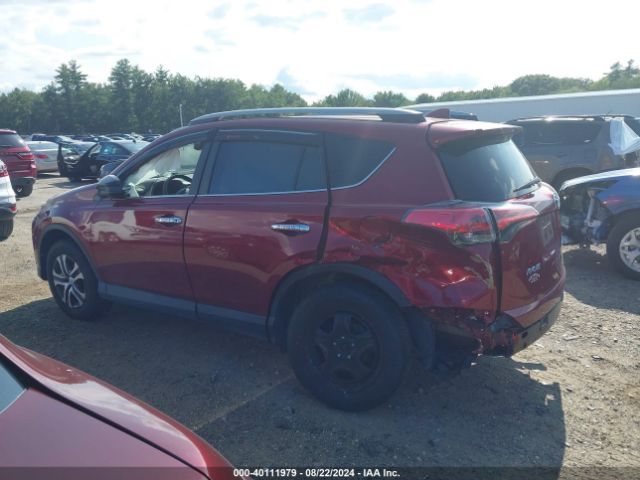 2T3BFREV8JW836961 Toyota RAV4 LE