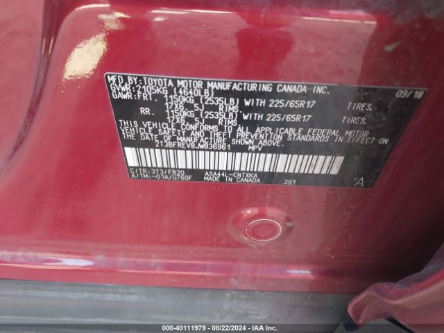 2T3BFREV8JW836961 Toyota RAV4 LE