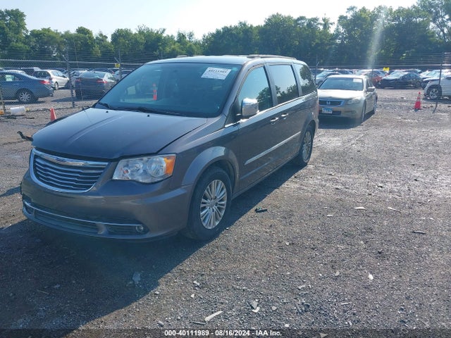 2C4RC1CG1FR582301 Chrysler Town & Country Touring-l