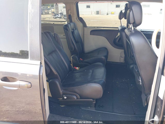 2C4RC1CG1FR582301 Chrysler Town & Country Touring-l