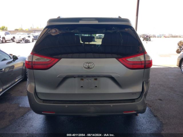 5TDYK3DC7FS645088 Toyota Sienna Xle 8 Passenger