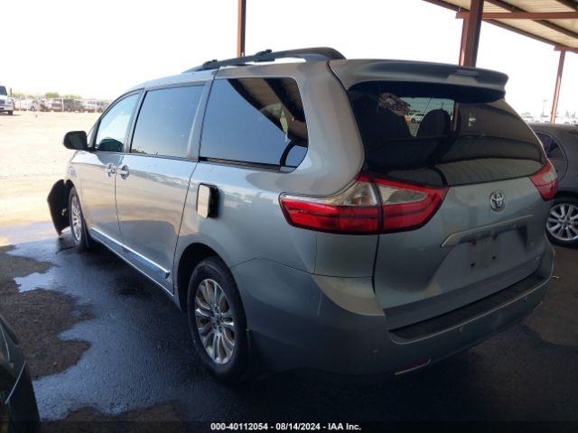 5TDYK3DC7FS645088 Toyota Sienna Xle 8 Passenger