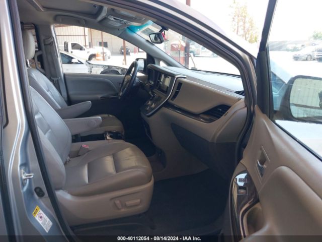 5TDYK3DC7FS645088 Toyota Sienna Xle 8 Passenger