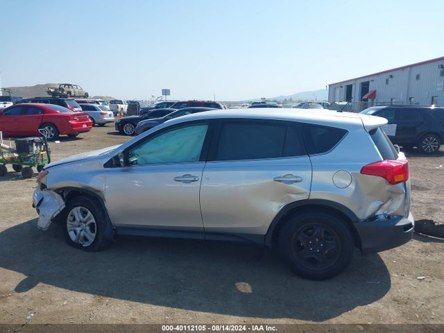 Toyota RAV4 LE 2015 2T3BFREV9FW294471 Image 13