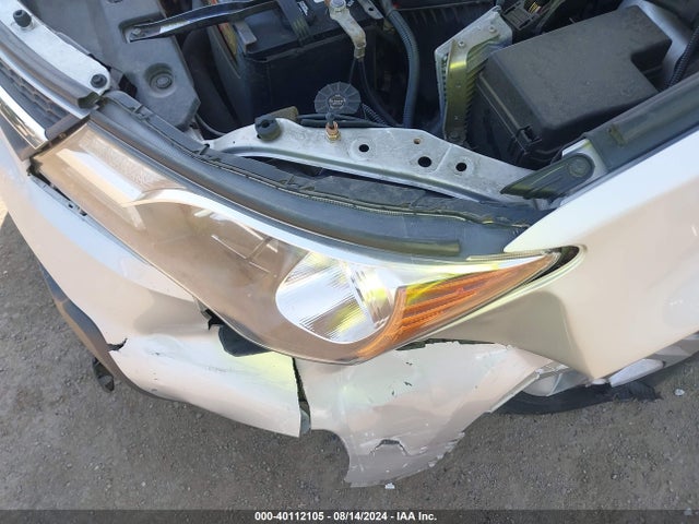 Toyota RAV4 LE 2015 2T3BFREV9FW294471 Image 17