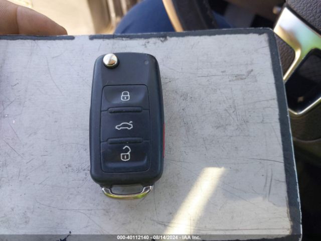 WVGAV3AXXEW551362 Volkswagen Tiguan Sel