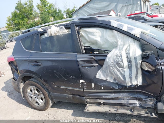 Toyota RAV4 LE 2018 JTMZFREV2JJ737047 Image 13