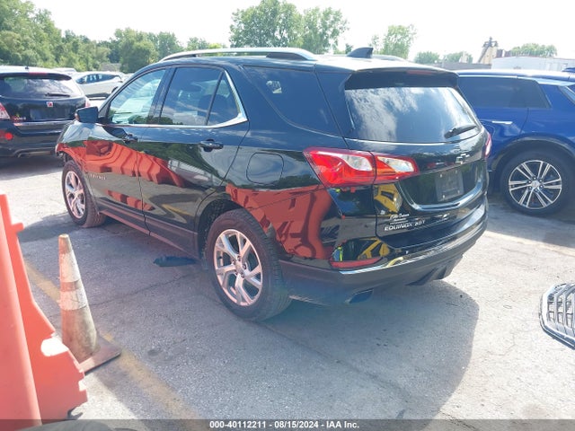 Chevrolet EQUINOX LT 2018 2GNAXKEX6J6146081 Image 3