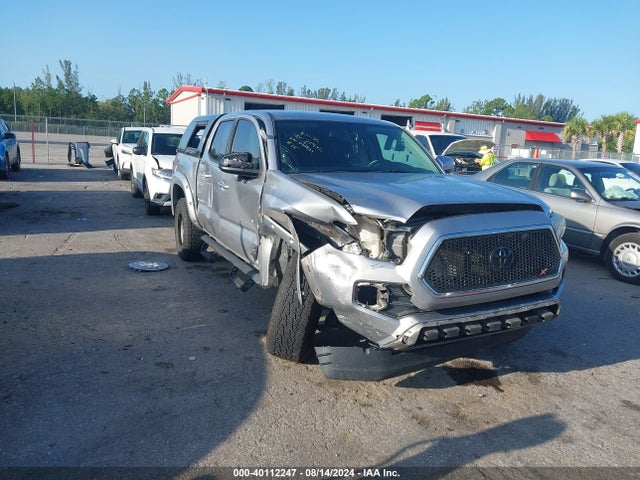 Toyota Tacoma Sr5 V6 2017 5TFAZ5CN6HX029827 zdjęcie główne