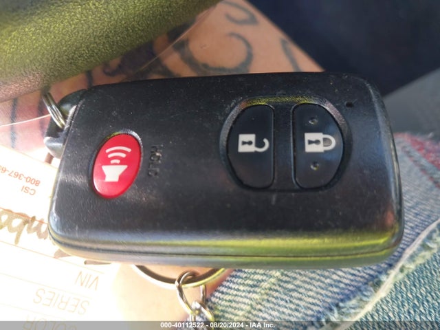 Toyota Prius V Two 2014 JTDZN3EU2EJ006650 Image 11