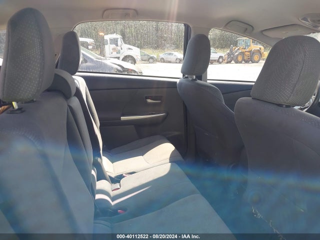 Toyota Prius V Two 2014 JTDZN3EU2EJ006650 Image 8