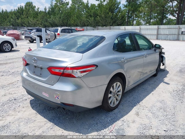 Toyota CAMRY LE 2018 4T1B11HK6JU501630 Image 4