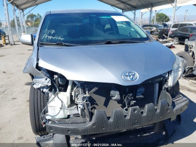 5TDKZ3DC2HS790690 Toyota Sienna Le 8 Passenger