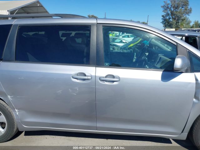 5TDKZ3DC2HS790690 Toyota Sienna Le 8 Passenger