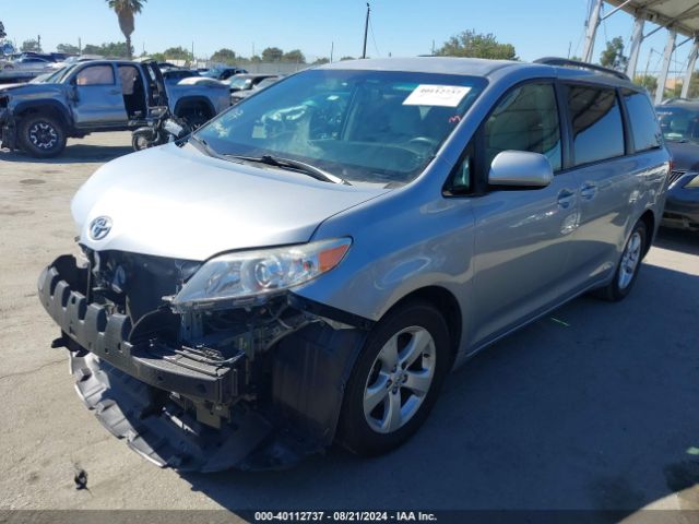 5TDKZ3DC2HS790690 Toyota Sienna Le 8 Passenger