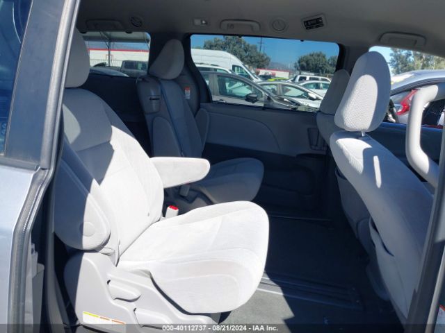5TDKZ3DC2HS790690 Toyota Sienna Le 8 Passenger