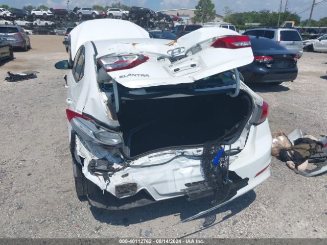 5NPD84LFXJH225645 Hyundai ELANTRA SEL