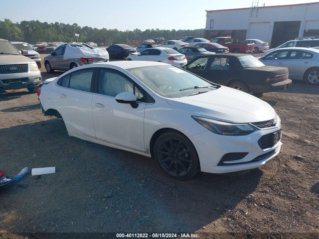 2018 1G1BE5SM9J7116824 main image