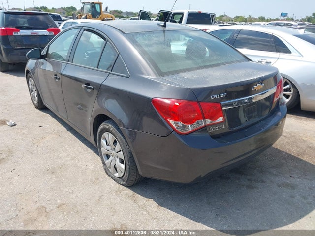 Chevrolet Cruze Ls Auto 2014 1G1PA5SHXE7195401 Image 3