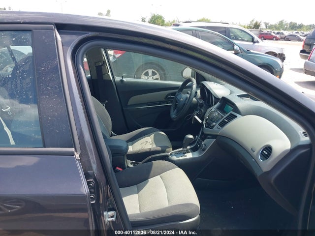 Chevrolet Cruze Ls Auto 2014 1G1PA5SHXE7195401 Image 5
