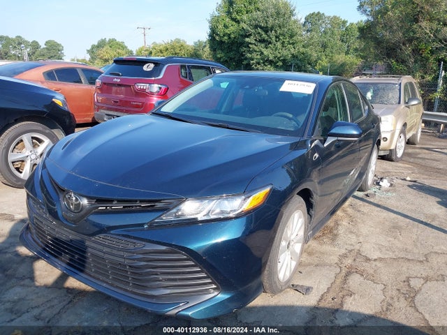 Toyota CAMRY LE 2020 4T1C11AK3LU977464 Image 2