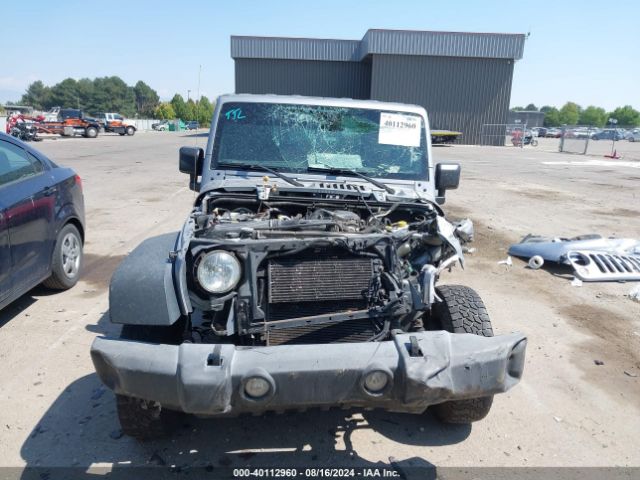 1C4BJWDG3GL270204 Jeep Wrangler Unlimited Sport