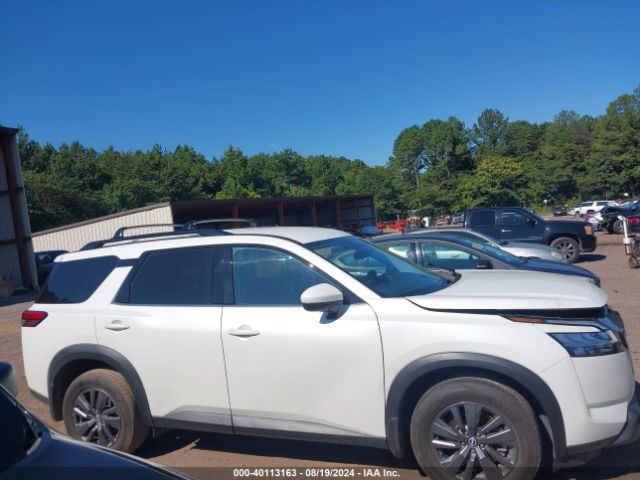 5N1DR3BA0NC203471 Nissan Pathfinder Sv 2wd