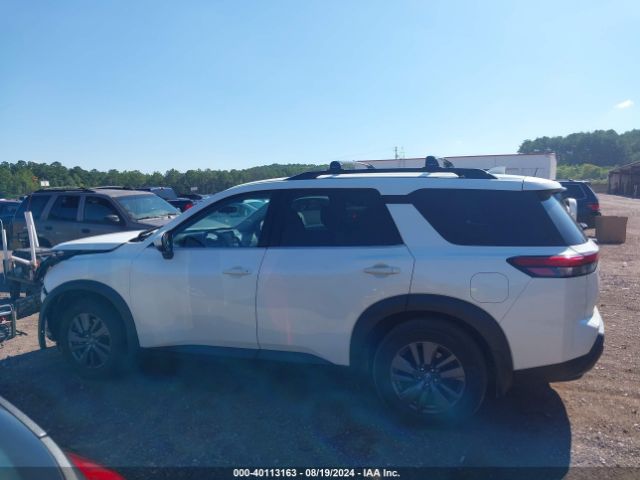 5N1DR3BA0NC203471 Nissan Pathfinder Sv 2wd