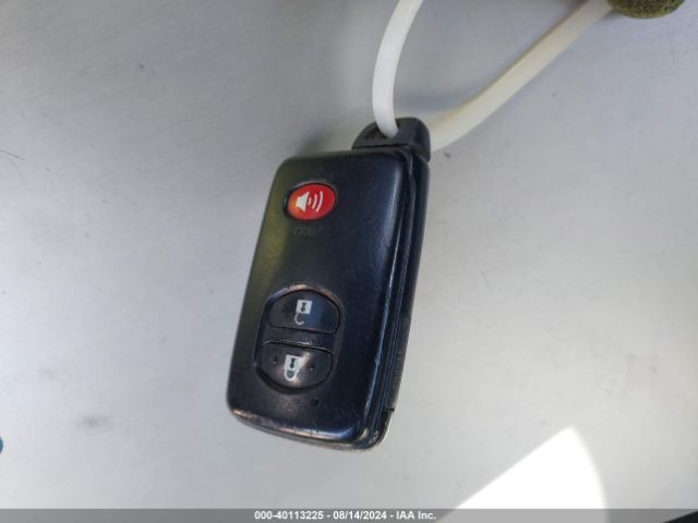 JTDKN3DU4F0454298 Toyota Prius Two