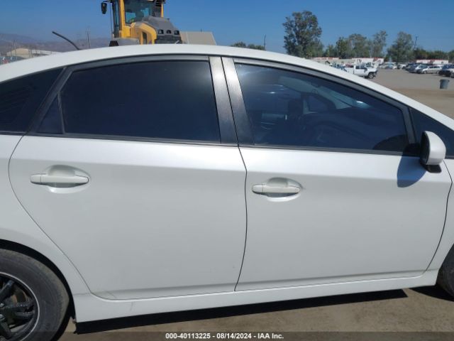 JTDKN3DU4F0454298 Toyota Prius Two
