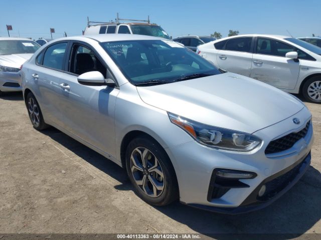 3KPF24ADXME296090 KIA Forte Lxs