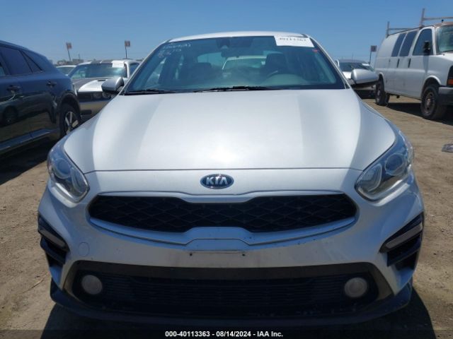 3KPF24ADXME296090 KIA Forte Lxs