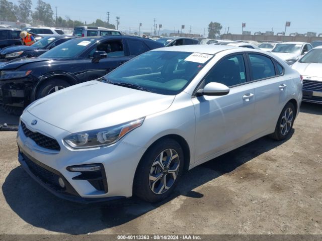 3KPF24ADXME296090 KIA Forte Lxs