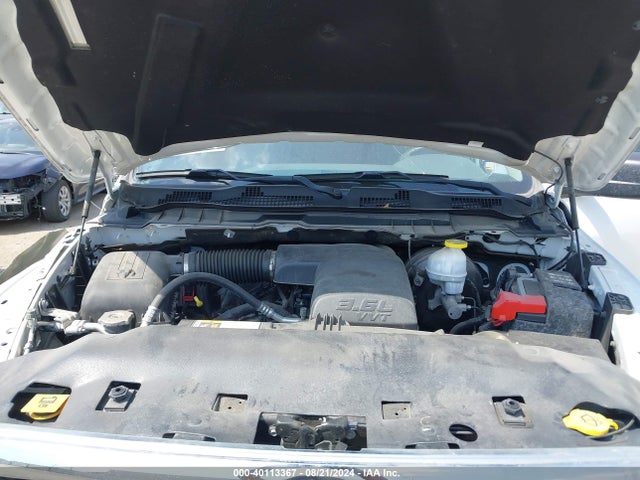 1C6RR7KG5KS621927 RAM 1500 Classic Tradesman  4x4 5'7 Box