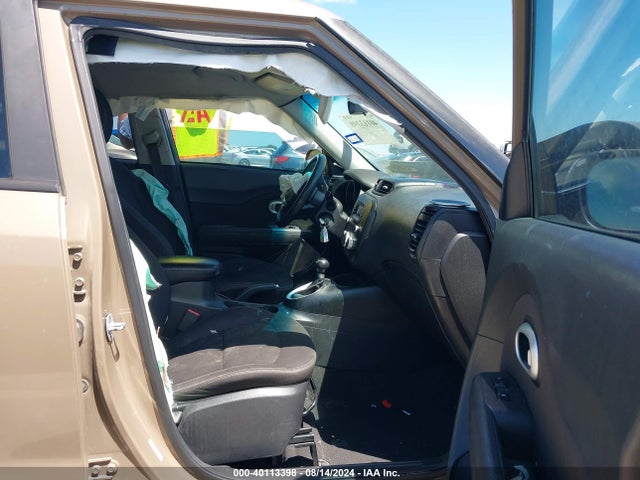 KIA Soul 2016 KNDJN2A27G7289476 Image 5