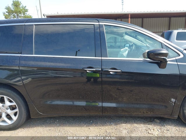 2C4RC1FG6JR125567 Chrysler Pacifica Touring Plus